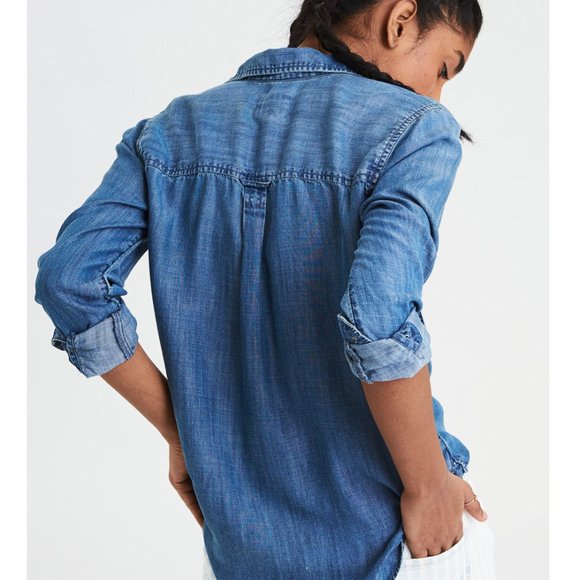 American Eagle Boyfriend Fit Denim Button Up Top - Picture 3 of 5